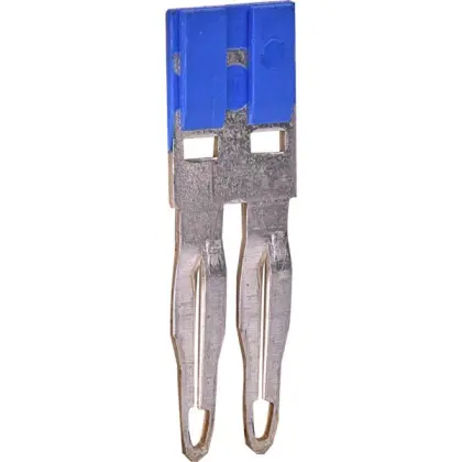 Втычная 2P перемычка ETI 3903031 ESC-PTP4/02/B для ESC-CBC.4 c синей изоляцией Втычная 2P перемычка ETI 3903031 ESC-PTP4/02/B для ESC-CBC.4 c синей изоляцией