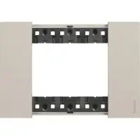 Рамка на 3 модуля Bticino Living Now KA4803KM (итальянский стандарт) песочная