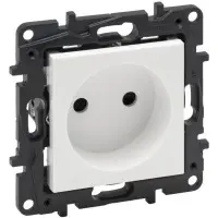 Розетка Legrand Niloe Step 16А 250В гвинтовий механізм біла (863119)