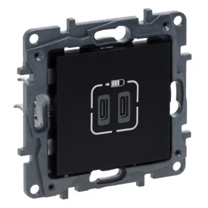 USB розетка Legrand Niloe Step С+C 15Вт 5В черная (863539) USB розетка Legrand Niloe Step С+C 15Вт 5В черная (863539)