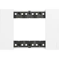 Рамка на 3 модулі Bticino Living Now KA4803KW (італійський стандарт) біла