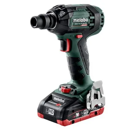 Аккумуляторный ударный гайковерт Metabo SSW 18 LTX 300 BL 0-2650 об/мин 2x LiHD 4Ач (602395800) Аккумуляторный ударный гайковерт Metabo SSW 18 LTX 300 BL 0-2650 об/мин 2x LiHD 4Ач (602395800)