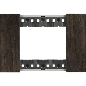 Рамка на 3 модулі Bticino Living Now KA4803LG (італійський стандарт) горіх