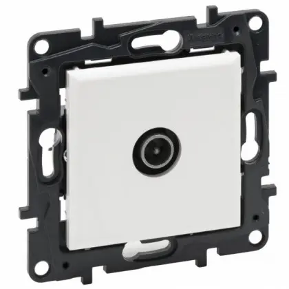 TV розетка Legrand Niloe Step звезда белая (863174) TV розетка Legrand Niloe Step звезда белая (863174)