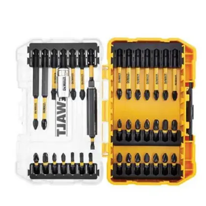 Набір біт DeWALT DT70731T EXTREME в кейсі (37шт) Набір біт DeWALT DT70731T EXTREME в кейсі (37шт)