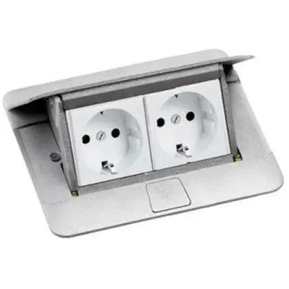 Лючок с выдвижным блоком розеток Legrand 54011 4М (алюминий) Лючок с выдвижным блоком розеток Legrand 54011 4М (алюминий)