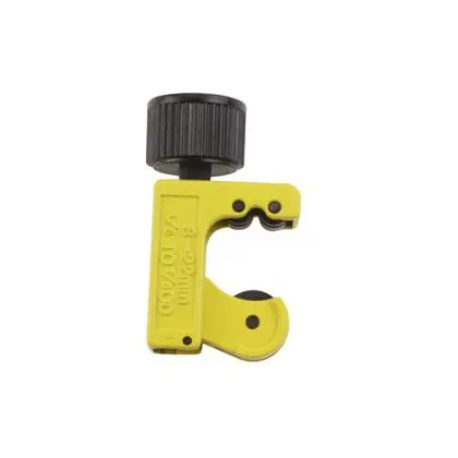 Роликовый труборез Stanley 0-70-447 для труб ПВХ Ø22мм Роликовый труборез Stanley 0-70-447 для труб ПВХ Ø22мм
