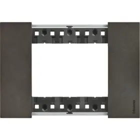 Рамка на 3 модулі Bticino Living Now KA4803NG (італійський стандарт) космоc