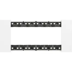 Рамка на 6 модулів Bticino Living Now KA4806KW (італійський стандарт) біла