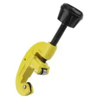 Роликовый труборез Stanley 0-70-448 для труб ПВХ Ø30мм Роликовый труборез Stanley 0-70-448 для труб ПВХ Ø30мм