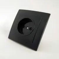 Розетка Nilson Touran черная 1-я без заземления ( 24221015 )