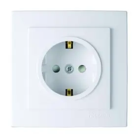 Розетка Nilson Touran біла 1-на з заземленням з шторкою ( 24111019 )