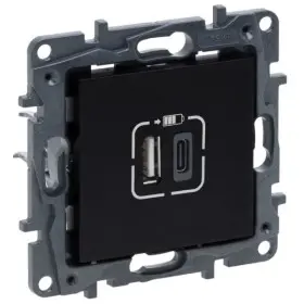 USB розетка Legrand Niloe Step А+C 12Вт+15Вт 5В чорна (863540)