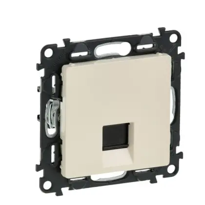 Механізм розетки RJ45 Кат.5е UTP Valena Life слонова кістка Механізм розетки RJ45 Кат.5е UTP Valena Life слонова кістка