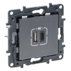 USB розетка Legrand Niloe Step А+C 12Вт+15Вт 5В сталь (863440)
