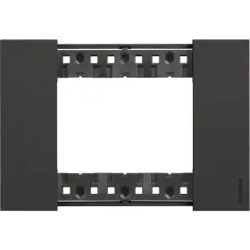 Рамка на 3 модуля Bticino Living Now KA4803KG (итальянский стандарт) черная