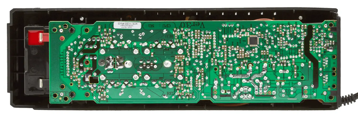 ИБП LogicPower LP3405 LPM-825VA-P в пластиковом корпусе с 2 евророзетками AVR 9Ач 12В (577Вт) (черный) - фото №3