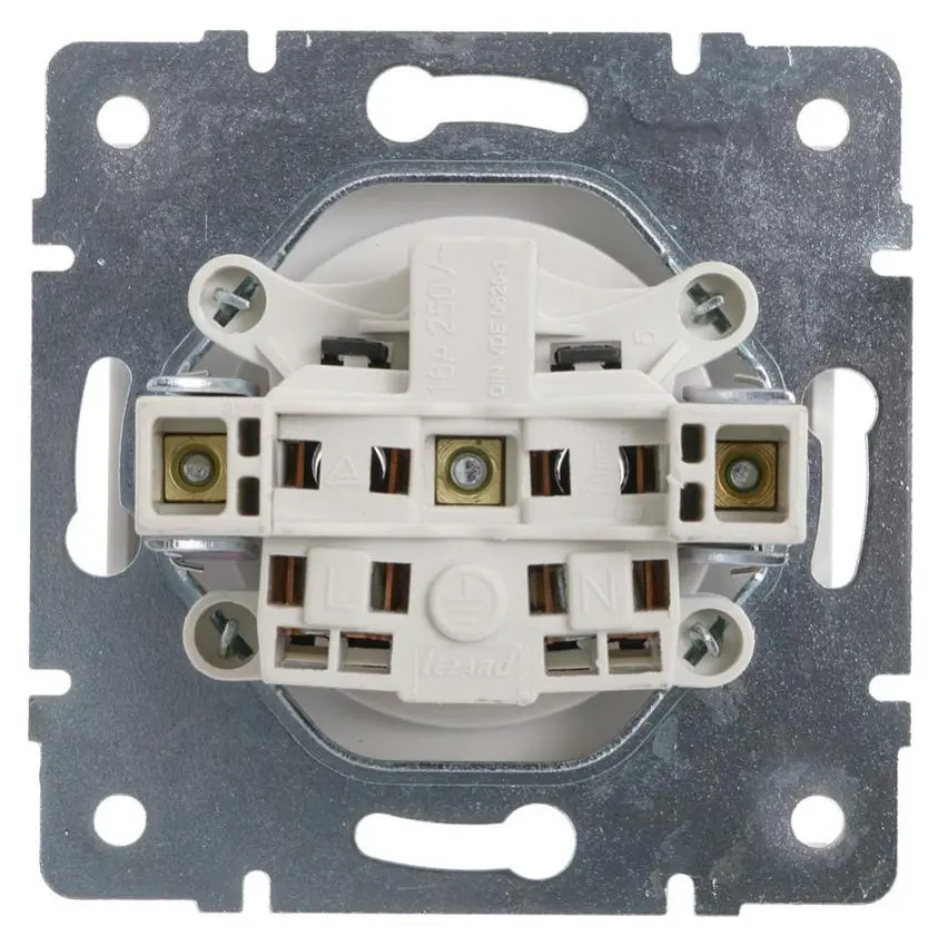 Розетка Lezard Rain (703-0288-124B) із захисними шторками дітей із з/к ПБТ (біла) - фото №2