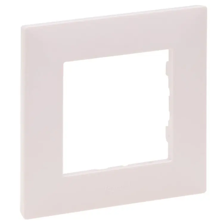 Комплект комп'ютерна розетка RJ45 + рамка Niloe Step (863159+863291) белый/розовый - фото №2 Комплект комп'ютерна розетка RJ45 + рамка Niloe Step (863159+863291) белый/розовый - фото №2