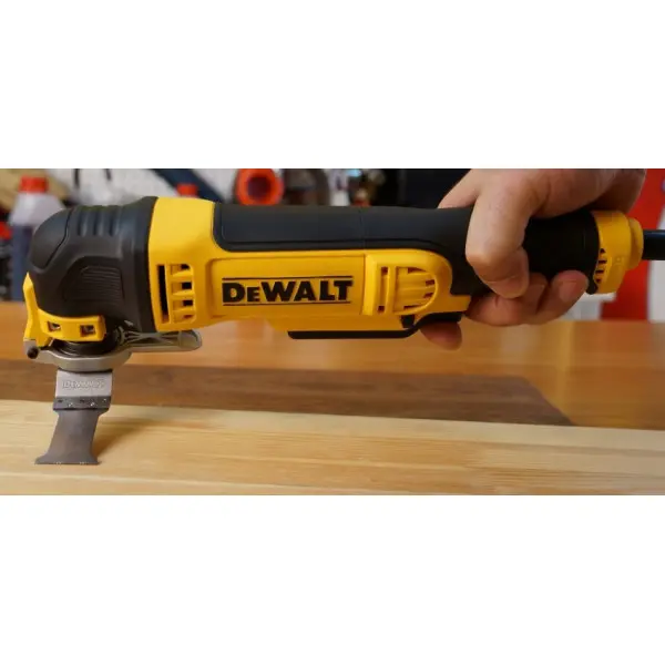 Многофункциональный инструмент DeWALT DWE315 - фото №4 Многофункциональный инструмент DeWALT DWE315 - фото №4