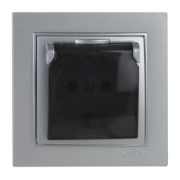 Розетка Nilson Thor серебро 1-я с заземлением с крышкой ( 27131018 )