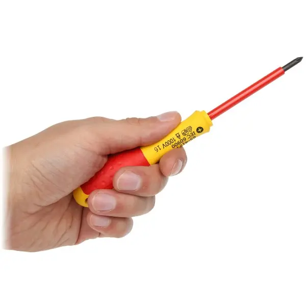 Прорезиненная отвертка Stanley FatMax VDE 1000V Pz0х75 - фото №1 Прорезиненная отвертка Stanley FatMax VDE 1000V Pz0х75 - фото №1