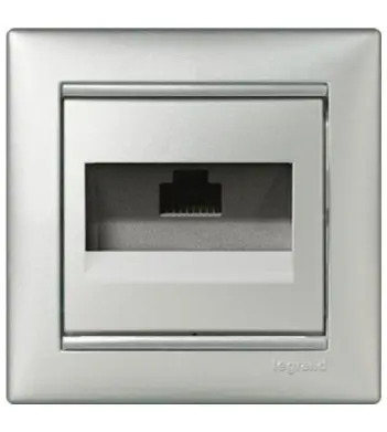 Механизм розетки компьютерной RJ-45 UTP Cat.5e Valena алюминий - фото №1