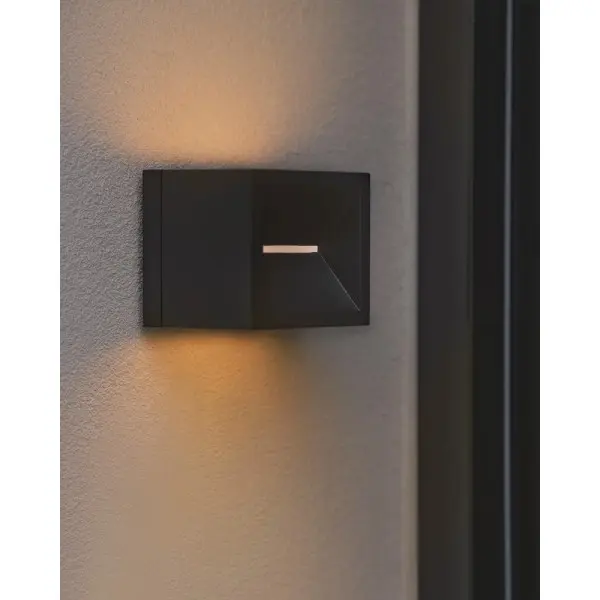 Уличный светильник Nordlux 2518321003 Rivo LED 1x8W 3000K 240Lm IP54 черный - фото №2 Уличный светильник Nordlux 2518321003 Rivo LED 1x8W 3000K 240Lm IP54 черный - фото №2
