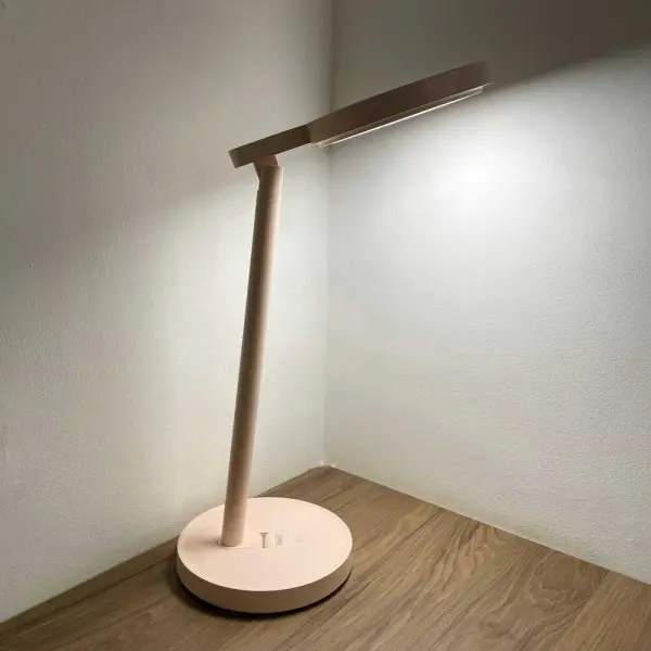 Настольная лампа с аккумулятором BARBIE 9W 4200К розовая Violux ( 540014 ) - фото №1