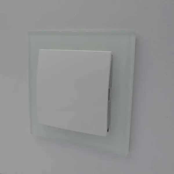 Вимикач Nilson Touran білий 1кл без рамки ( 24110401 ) - фото №1