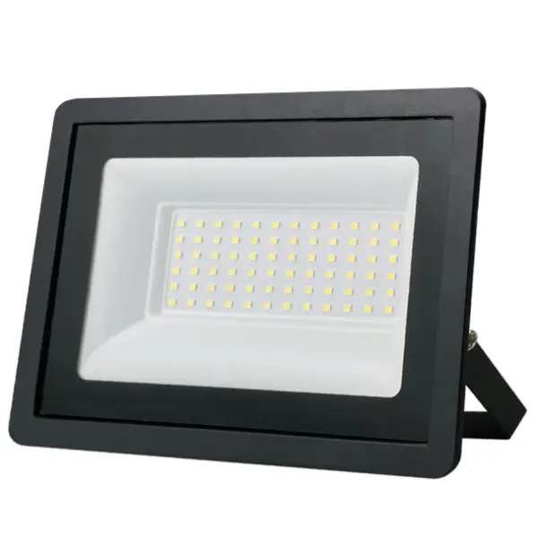 Прожектор LED Vestum 1-VS-3016 50Вт 4000Лм 6500K IP65 Прожектор LED Vestum 1-VS-3016 50Вт 4000Лм 6500K IP65
