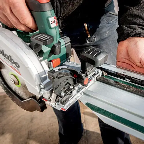 Аккумуляторная ручная дисковая пила Metabo KS 18 LTX 66 BL 18 В 4800об/мин (611866810) - фото №1