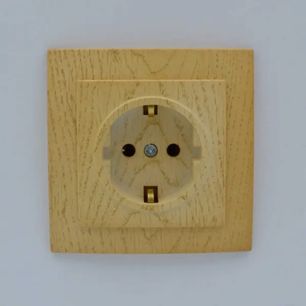 Розетка Nilson Touran клен 1-на з заземленням ( 24281017 ) - фото №1