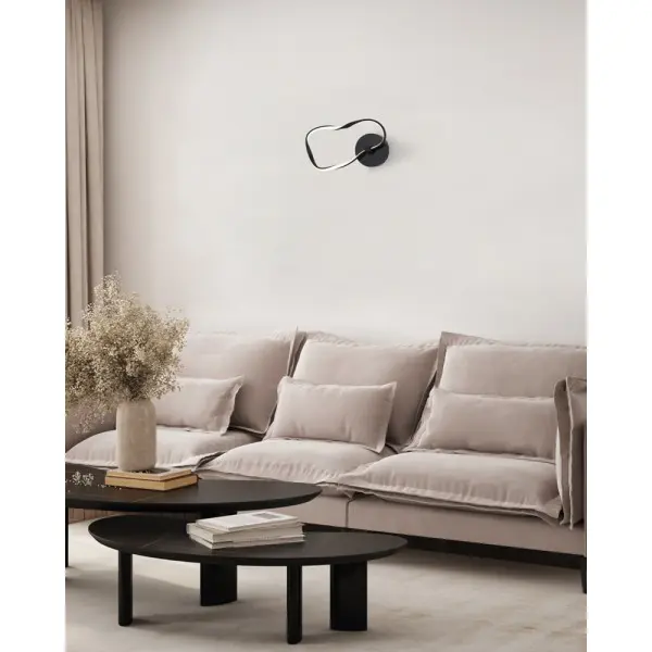 Бра, настенный светильник Italux WL-22782-BK Amaya LED 1x20W 3000K-6000K 1200Lm IP20 черный - фото №1 Бра, настенный светильник Italux WL-22782-BK Amaya LED 1x20W 3000K-6000K 1200Lm IP20 черный - фото №1