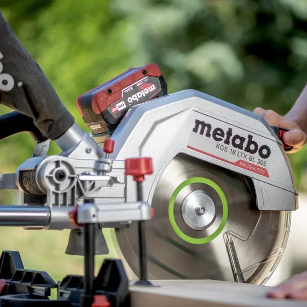 Акумуляторна торцювальна пила Metabo KGS 18 LTX BL 305 (614305810) - фото №7