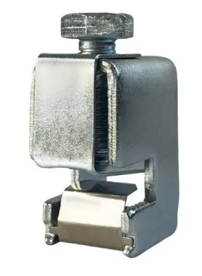 Шинна клема Promfactor FA16-120mm 440A 10мм (FA1612044010) Шинна клема Promfactor FA16-120mm 440A 10мм (FA1612044010)