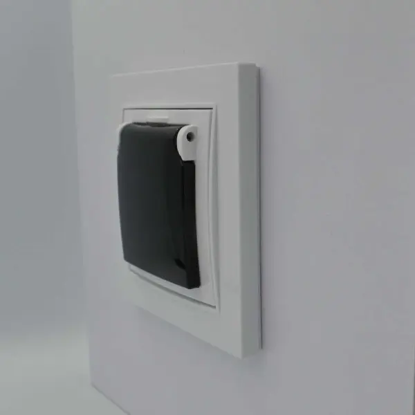 Розетка Nilson Thor біла 1-на з заземленням з кришкою ( 27111018 ) - фото №2