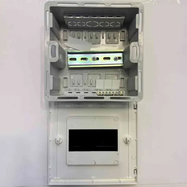 Бокс пластиковый СКИМ на 06 модулей встроенный IP40 белый прозрачная дверца ( С11902019 ) - фото №4