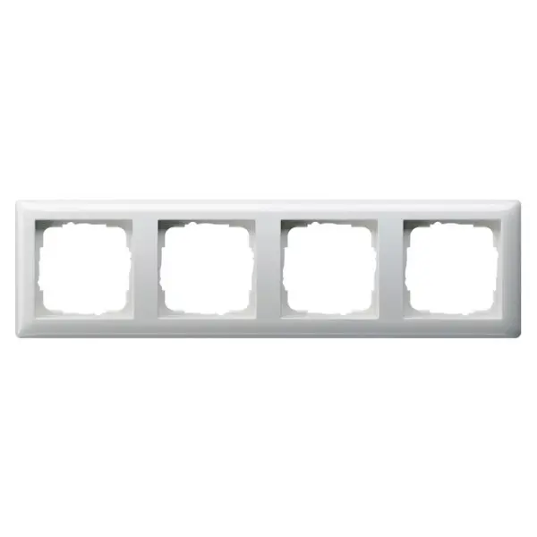 Рамка четырехместная Gira Standard 55 белая (021403) Рамка четырехместная Gira Standard 55 белая (021403)