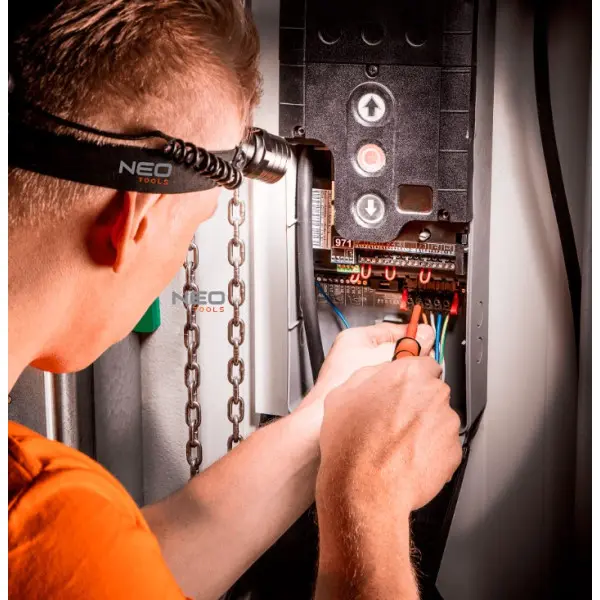 Налобний ліхтарик Neo Tools 99-200 CREE R5 - фото №3