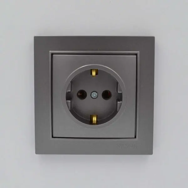 Розетка Nilson Thor антрацит 1-на з заземленням ( 27161017 ) - фото №1