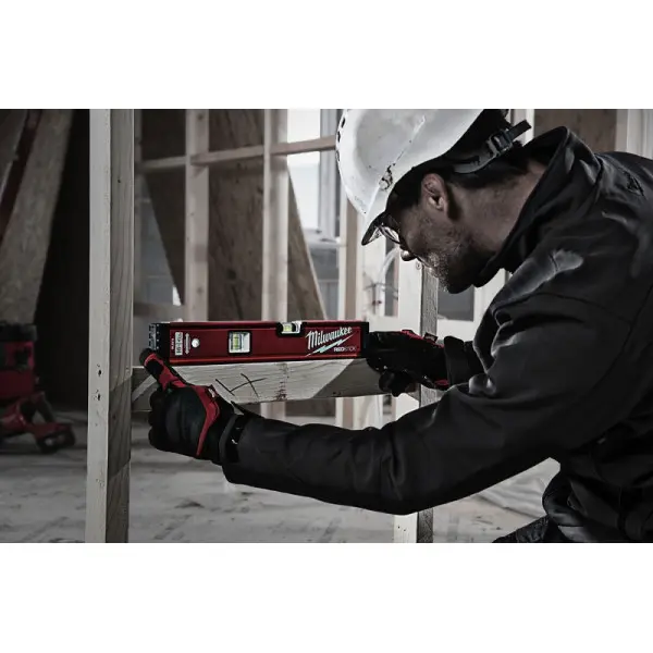 Уровень MILWAUKEE 4932459060 Redstick Backbone 40см - фото №6 Уровень MILWAUKEE 4932459060 Redstick Backbone 40см - фото №6