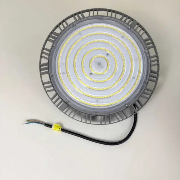 Светильник LED подвесной ДСП VIOLUX 150W 22500Lm 5000K IP65 ( 430302 ) - фото №1 Светильник LED подвесной ДСП VIOLUX 150W 22500Lm 5000K IP65 ( 430302 ) - фото №1