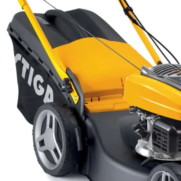 Бензиновая газонокосилка Stiga Combi 48 - фото №1