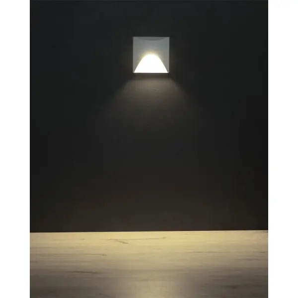 Светильник для подсветки лестницы/коридора Kanlux 39138 Exin LED 1x2.5W 4000K 50Lm IP65 белый - фото №1 Светильник для подсветки лестницы/коридора Kanlux 39138 Exin LED 1x2.5W 4000K 50Lm IP65 белый - фото №1