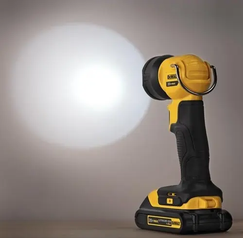 Фонарь аккумуляторный DeWALT XR DCL040 - фото №4