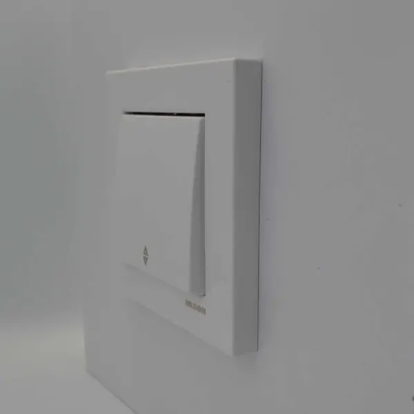 Выключатель Nilson Moda белый 1кл проходной ( 21112007 ) - фото №2