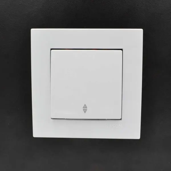 Выключатель Nilson Moda белый 1кл проходной ( 21112007 ) - фото №4