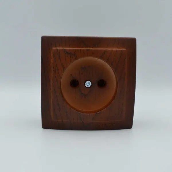 Розетка Nilson Themis горіх 1-на без заземлення ( 26271015 ) - фото №1