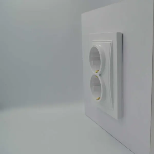 Розетка Nilson Thor біла 2-на з заземленням ( 27111025 ) - фото №4